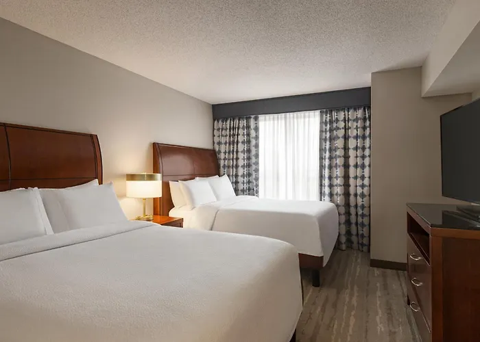 Hilton Garden Inn Fort Myers Airport / FGCU